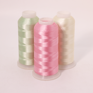 Venta al por mayor 100% rayón viscosa 3500M 120D <span class=keywords><strong>hilo</strong></span> <span class=keywords><strong>de</strong></span> bordar rayón para máquinas <span class=keywords><strong>de</strong></span> bordar - Product Image 6