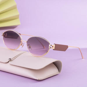 Lunettes de soleil élégantes à monture ovale pour femmes, protection UV400, verres PC, pare-soleil de classe 2, design tendance, origine Taizhou - Product Image 1