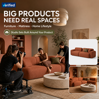 Service professionnel de photographie et de vidéographie commerciales avec équipement en aluminium et en métal pour l'imagerie de produits et la retouche d'images