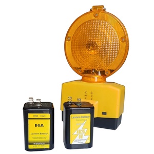Lumière de signalisation LED rotative étanche à piles 6 volts pour chantier - Product Image 1