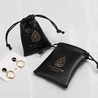 Emballage en cuir Pu de haute qualité bijoux sac cadeau Mini Bracelet en cuir noir stockage de pièces pochette à cordon