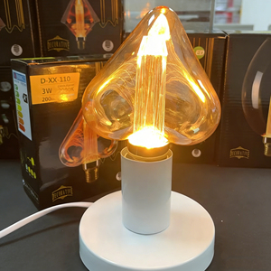 D-XX-110 Herzförmige Glas-Goldfarbene Warmweiße 2000K 3W 200lm <span class=keywords><strong>Edson</strong></span> Vintage Global Filament LED-Maiskolben-Glühbirne - Product Image 1