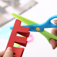 Petits ciseaux de sécurité en plastique pour enfants de l'école ciseaux à dentelle pour enfants pour la papeterie domestique artisanat papier couture enfants artisanat