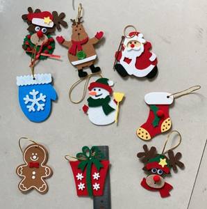 Venta al por mayor estilo moderno aguja fieltro decoración Festival colgante adornos navideños - Product Image 3