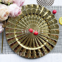 Assiettes radiales en plastique de 13 pouces pour fête, banquet, fleurs, cannelées, festonnées, or, pour réception de mariage