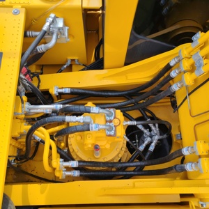 Excavatrice Komatsu PC450 d'occasion, d'origine japonaise, 45 tonnes, pour travaux miniers et de terrassement intensifs - Product Image 3