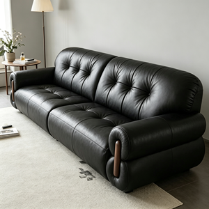 Sofá Chesterfield Moderno de Cuero Genuino Negro con Diseño Acolchado, Brazos Enrollados y Patas de Madera para Sala de Estar - Product Image 5