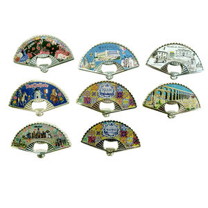 Aimants de réfrigérateur en alliage de paysage d'<span class=keywords><strong>Espagne</strong></span> personnalisés Aimant de réfrigérateur en forme d'éventail de villes personnalisées - Product Image 3