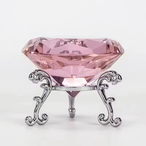 Onore del cristallo 60mm 80mm a forma di diamante fermacarte in vetro gioiello ornamento con Base - Product Image 3