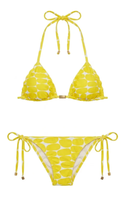 Bikini bicolore jaune et blanc, ensemble 2 pièces avec volants, détails métalliques, haut triangle dos nu et bas à nouer sur les côtés, maillot de bain OEM