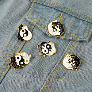 Großhandel niedlichen Mode Cartoon Metall Anstecknadeln Vergoldung Anime Design Abzeichen Weiche Emaille Pins UV & Offsetdruck Souvenir - Product Image 2