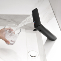Robinet de lavabo moderne monté sur le pont mitigeur de lavabo cascade en laiton robinet de salle de bain noir