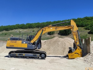 Excavatrice sur chenilles de grande taille de 30 tonnes de la célèbre marque chinoise XE300E - Product Image 5