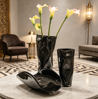 Collection de vases en verre soufflé à la main et pièces d'art irrégulières à feuilles dorées, petites coupelles de décoration luxueuses pour la maison
