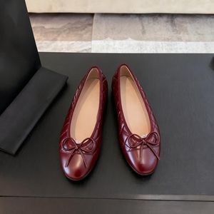 Scarpe da <span class=keywords><strong>Donna</strong></span> di Design Versatili, <span class=keywords><strong>Ballerine</strong></span> con Tacco Piatto, Suola Antiscivolo, Dettaglio Fiocco, in Vera Pelle - Product Image 6