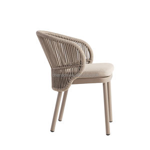 Chaise de jardin empilable en aluminium de qualité supérieure - Design moderne, mobilier de patio extérieur pour utilisation en restaurant - Product Image 4