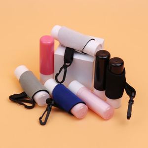 Bálsamo Labial Personalizado con Miel Orgánica, Fresa y Melocotón, Repara la Sequedad, Aclara las Líneas de los Labios, Exfolia, con Estuche - Product Image 1
