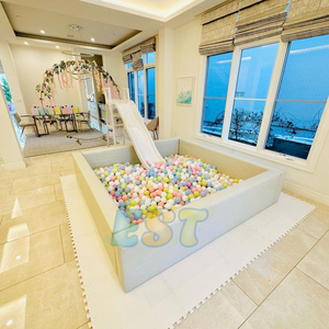 Équipement de jeu doux avec fosse à balles commerciale de châteaux sautant roses avec toboggan pour la fête des enfants - Product Image 5