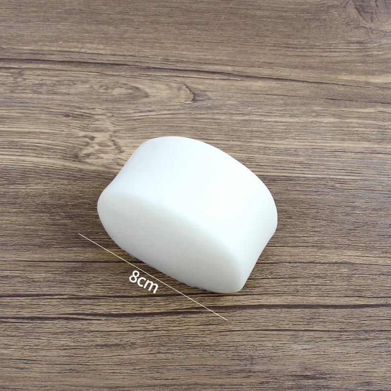 Petits pains cuits à la vapeur coupés au couteau de 8 cm