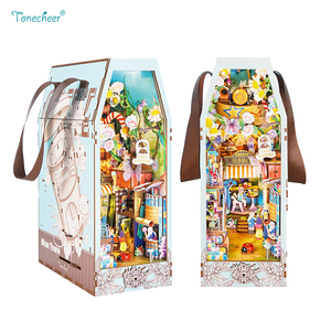 Tonecheer - Mini-ville 3D en bois faite à la main avec LED à activation tactile, idéale pour bibliothèque, boutique de cadeaux, vente au détail - Product Image 1
