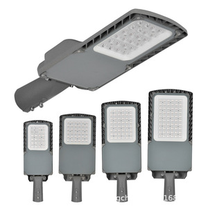 Fabricante de farolas LED transfronterizas, venta directa de chips LED de alto brillo, fundición a presión impermeable y a prueba de polvo - Product Image 1