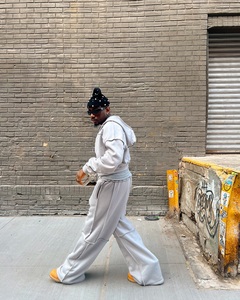 Bán Buôn Tùy Chỉnh Chạy Bộ Đặt Phòng Tập Thể Dục Sử Dụng Lỏng Phù Hợp Với Tracksuit Heavyweight Quá Khổ Baggy Sweatpants Và Hoodies Thiết Lập - Product Image 3