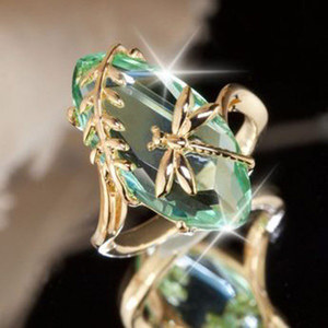 Anello con Design a Libellula Colore Verde Oliva per Donne - Product Image 1