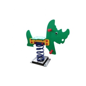 Scuola bambini all'aperto cavallo a dondolo all'aperto attrezzature da gioco all'aperto a dondolo cartone animato animale <span class=keywords><strong>in</strong></span> <span class=keywords><strong>legno</strong></span> cavallo <span class=keywords><strong>altalena</strong></span> - Product Image 1