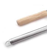 Syh1747 Accessoires de cuisine en acier inoxydable Outil pour fruits de mer avec manche en bois Grattoir à poisson