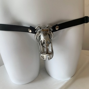 Anillo de Castidad Masculino FRRK-86, Pantalones de Cuero Negros, Juguete Sexual para Parejas Adultas - Product Image 4