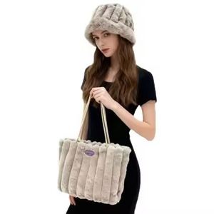 Conjunto de 2 Piezas, Lindo y Elegante, Nueva Colección Primavera 2026, Gran Capacidad, Cierre de Cremallera de PU, Estampado de Grafiti de Dibujos Animados, Estilo Informal para Exteriores, Combinable con Todo - Product Image 5