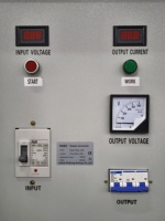 Convertisseur de tension monophasé vers triphasé personnalisable AHK-100KVA 220V vers 220V pour l'exploitation minière/les champs pétrolifères