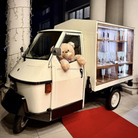 Camionnette à bière électrique Piaggio Ape Mini personnalisée, nouvelle, rétro, tricycle électrique, camion de nourriture, bar mobile à vendre.