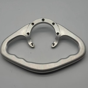 Protector de Radiador de Aleación de Aluminio con Orificios de Montaje de Tornillos de Cinco y Siete Agujeros para Sistemas de Carrocería de Motocicleta - Product Image 3