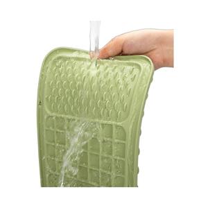 Almohadilla de silicona superventas para lamer comida lentamente para perros, con ventosa de pared, material seguro para baño, entrenamiento y belleza canina. - Product Image 5