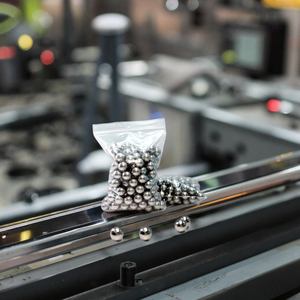 Venta caliente 0,5mm 6,5mm 11mm 21mm Bolas de acero inoxidable Bola de molienda Bolas de rodamiento de acero sólido - Product Image 6