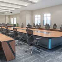 Table de conférence motorisée ergonomique et durable à hauteur réglable avec écran intégré et montage facile pour salles de réunion modernes