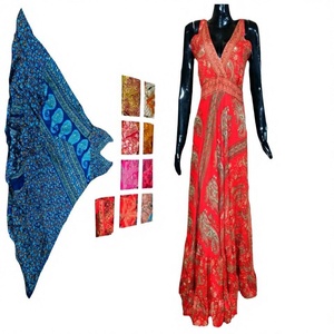 Vestidos bohemios hippies elegantes, vestido de seda con cuello halter, ropa de mujer, vestidos. Fabricado en India, tienda mayorista en línea. - Product Image 1