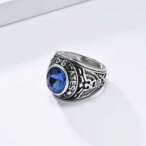 Bague Vintage en Acier Inoxydable avec Emblème National Américain, Fabriquée en Usine pour Hommes - Marine et Armée, Ornée d'un Aigle Chauve et d'une Pierre en Verre - Product Image 5
