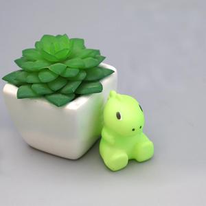 CHENXI Juguete Antiestrés Creativo de Dinosaurio Gritón, Monstruo Pequeño para Apretar y Descomprimir - Product Image 4