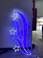 Lampadaire LED extérieur IP65 en forme d'étoile pour décorations commerciales de Noël, résistant au froid, blanc chaud pour l'éclairage des festivals