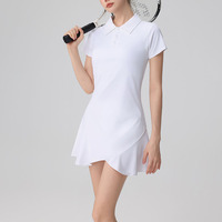 YIYI Robe de tennis de sport décontractée à col polo coupe ajustée Ensembles de tenues de golf pour femmes Robes de sport à manches courtes avec short intégré