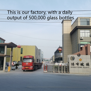 Boîtes <span class=keywords><strong>de</strong></span> yaourt mini rondes à large ouverture vides en gros, contenants alimentaires, bouteilles <span class=keywords><strong>de</strong></span> pudding en verre avec couvercle en liège et bouchons métalliques - Product Image 5