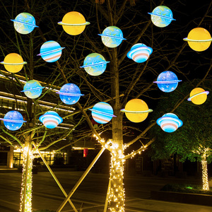 Guirnalda de Luces LED con Forma de Planeta, Impermeable, Decoración para Árboles de Exterior, Iluminación Festiva para Hogar, Jardín y Fiestas - Product Image 1