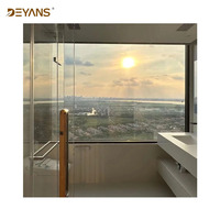 Maßgefertigte Boden-bis-Decke Badezimmerfenster Schlanke Aluminiumlegierung Klares Sichtschutzglas Zeitgenössisches Design Schlafzimmer Hochhaus
