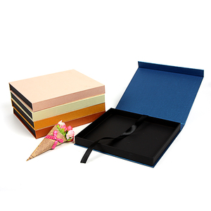 Luxury Book Shaped Rigid Cardboard Gift Box Custom logo Print Paper Clamshell Magnetic Gift Box