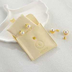 กระเป๋าใส่เครื่องประดับไมโครไฟเบอร์สีชมพูงาช้างม่วง ขนาด 8*8 ซม. แบบพกพาปรับแต่งได้ พร้อมกระดุมปิดฝาปิด  กระเป๋าแพ็คเกจจิ้งขนาดเล็กสำหรับเครื่องประดับชั้นดี - Product Image 3