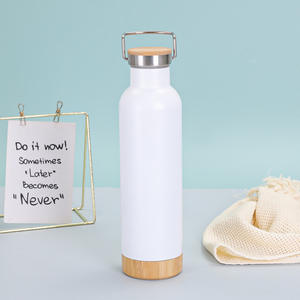 Botella de Agua Ecológica de Acero Inoxidable de 500 ml, Aislada al Vacío con Base de Bambú, Termo Portátil para Acampar al Aire Libre - Product Image 1