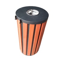 Poubelle extérieure en bois composite à double compartiment pour le recyclage