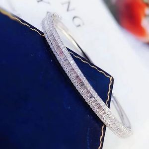 Xinfly Wholesale Italian 18K <b>Solid</b> <b>Gold</b> 1.2ct Diamonds <b>Bangle</b> Fashion Trend Fine Jewellery <b>Bangle</b> for Women Gift - Product Image 4